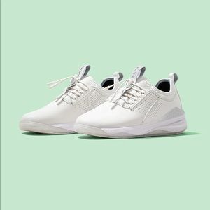 Clove Shoes White Size 7